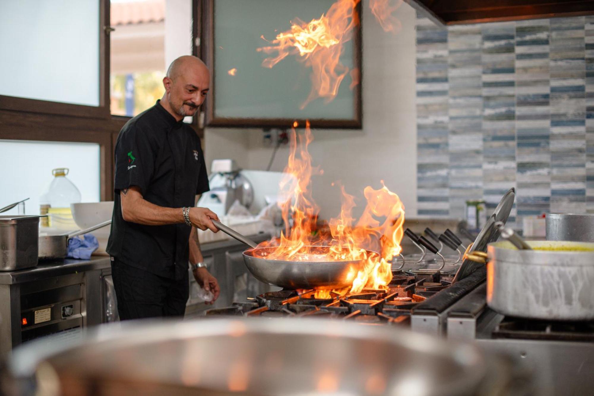 Amareclub Rocca Dorada Otel Santa Margherita di Pula Dış mekan fotoğraf