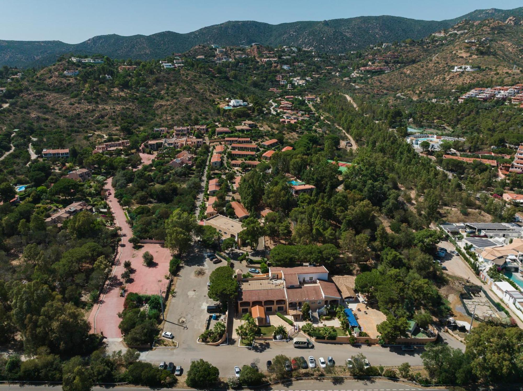 Amareclub Rocca Dorada Otel Santa Margherita di Pula Dış mekan fotoğraf